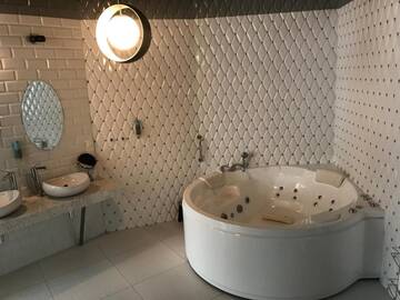 Фото номера Эксклюзивный люкс Отель Hotel Lenart г. Величка 2