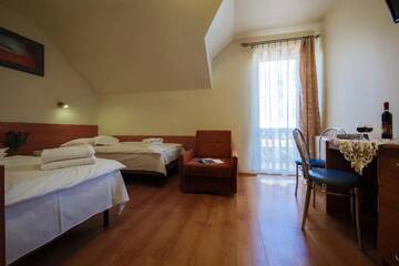 Фото номера Двухместный номер с 1 кроватью и балконом Отель Hotel Górsko г. Величка 7