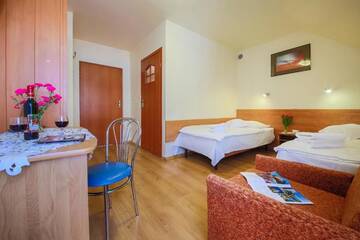 Фото номера Двухместный номер с 1 кроватью и балконом Отель Hotel Górsko г. Величка 3
