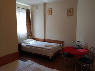 Фото номера Трехместный номер с основными удобствами Отель Hotel Górsko г. Величка 3