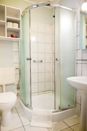 Фото номера Трехместный номер Мотели Hotel Na Wierzynka г. Величка 21