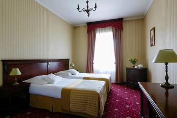 Фото номера Двухместный номер с 2 отдельными кроватями Отель Turówka Hotel &amp; Spa г. Величка 2